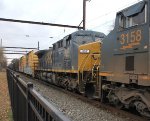 CSX 457 on M410